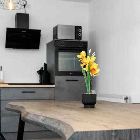 Exklusive - - Inclusive Sauna - Free Parking - Perfect For 7 Guests - Smart Apartmán