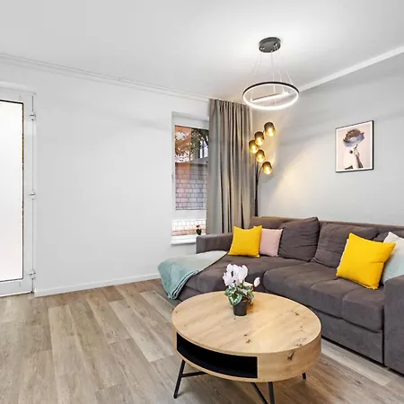 Exklusive - - Inclusive Sauna - Free Parking - Perfect For 7 Guests - Smart Apartmán *