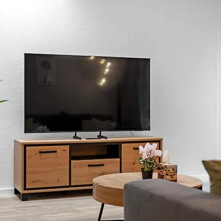 Exklusive Suite - Zentral In Der Koelner Suedstadt - Kostenloser Privatparkplatz - Perfekt Fuer Bis Zu 6 Gaeste - Smart Home Apartment Cologne