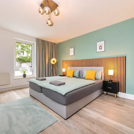 Exklusive - - Inclusive Sauna - Free Parking - Perfect For 7 Guests - Smart Apartamento Colónia