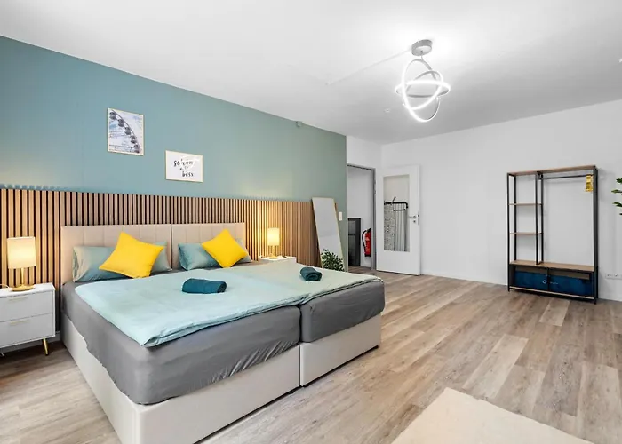 Exklusive - - Inclusive Sauna - Free Parking - Perfect For 7 Guests - Smart Apartment *